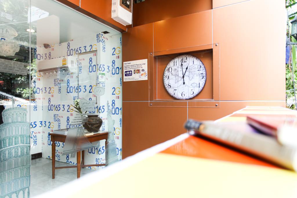 Hostel 8 Sukhumvit Soi 8 Bangkok Luaran gambar